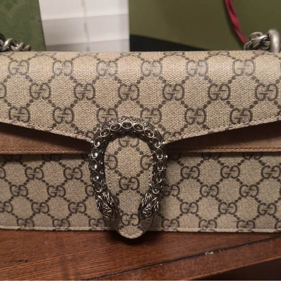 Basically new real Gucci crossbody - Picture 11 of 12